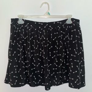 Black & White Arrows Skirt